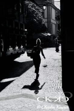 KPL 250812-1 Femme au Panier